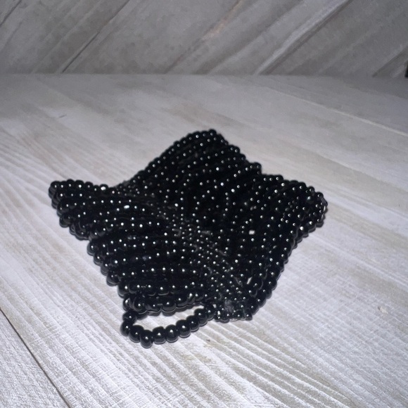 4 black bracelets - Picture 5 of 7